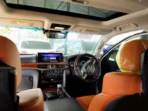 Lexus LX 570 (5 seats) AWD 2018 White
