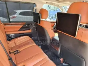 Lexus LX 570 (5 seats) AWD 2018 White