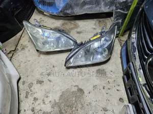 Harrier 240 2005/2006/2007/2008/2009/2010 Xenon Headlights
