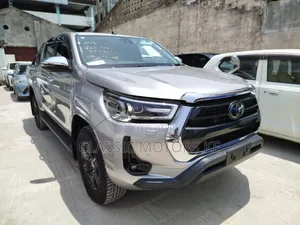 Toyota Hilux 2.4 Diesel 2020 Gray
