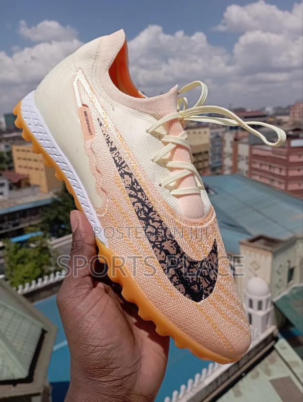 Nike Phantom Gx Elite DF TF Artificial Turf Football Boots - thumbnail 4