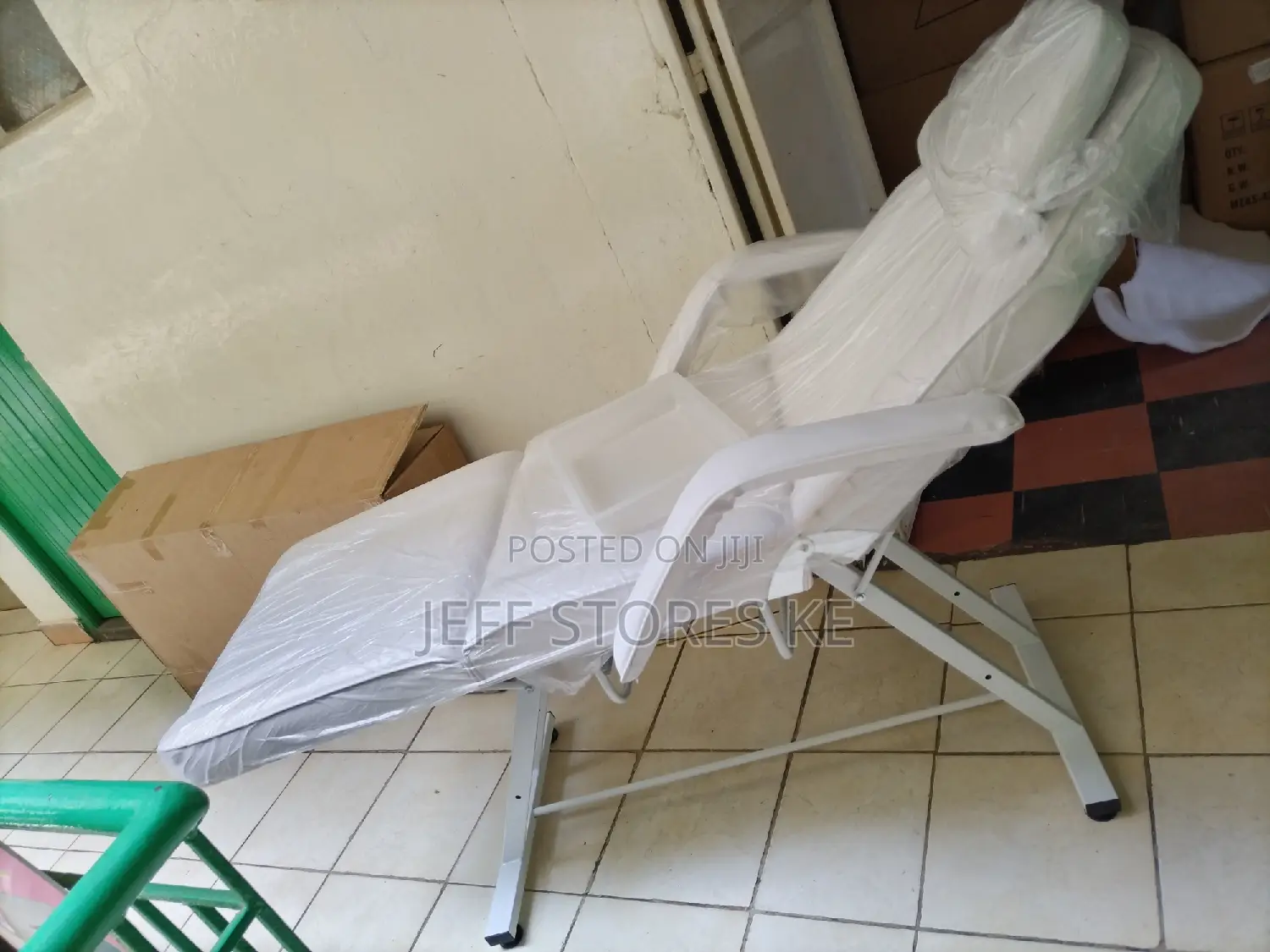 Adjustable Tattoo, Microblading, Massage Bed