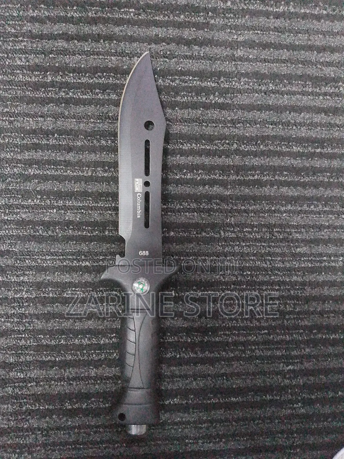 Columbia Sharp Knife With Compass