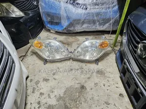 IST 2003/2004/2005/2006/2007 Non Xenon Headlights