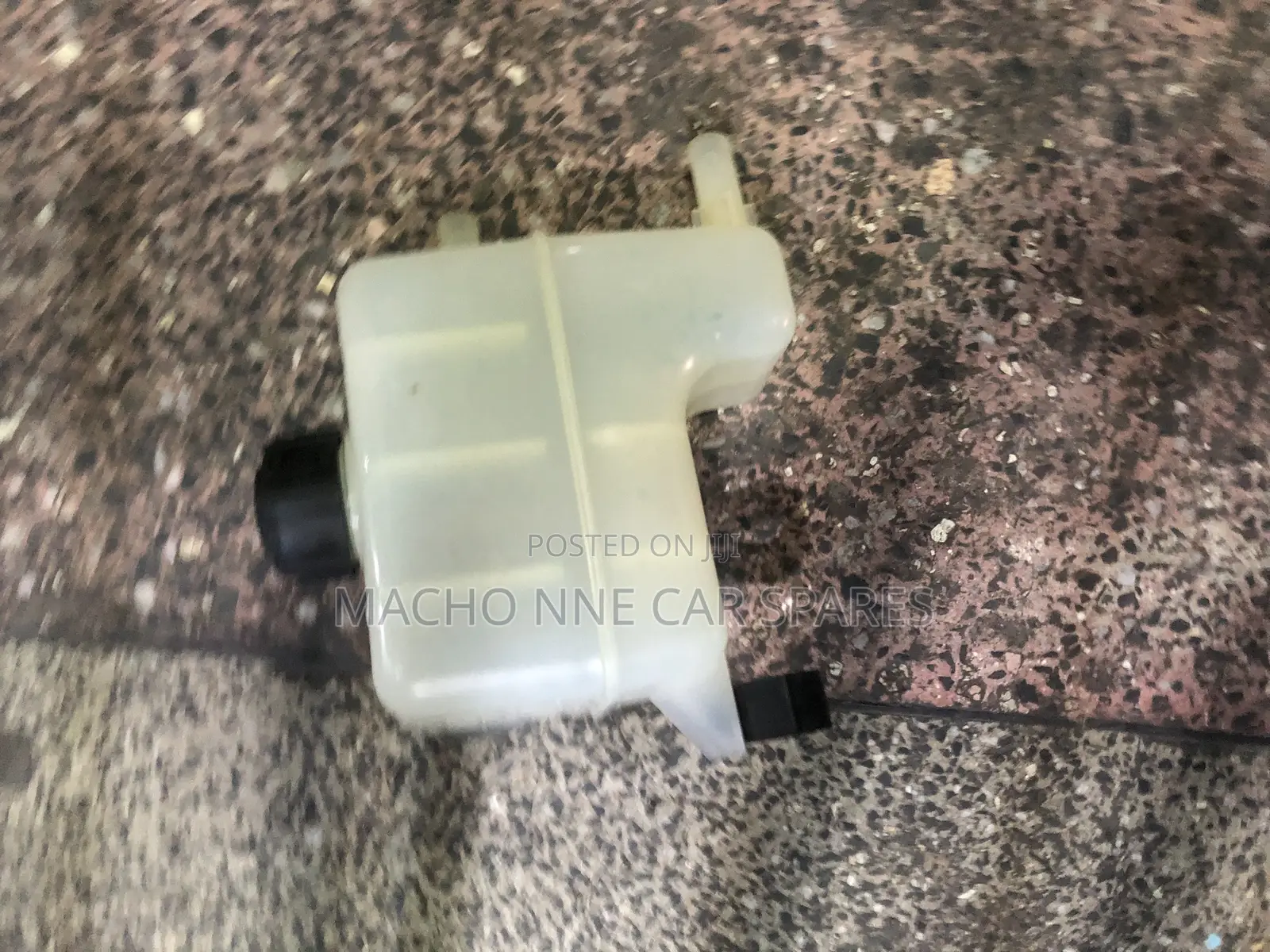 Mitsubishi Outlander 2015-2017 Coolant Bottle