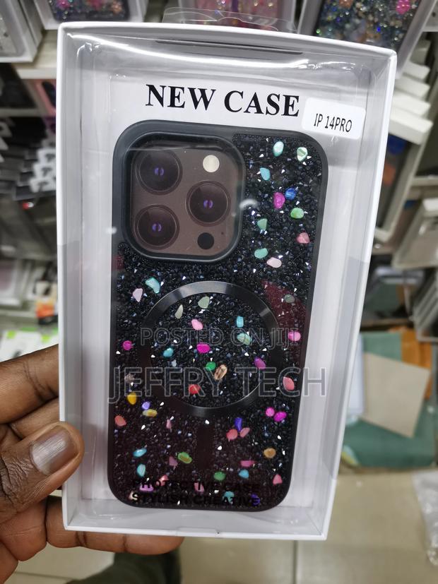 iPhone 14 Pro Glitter Phone Case Magsafe - main view