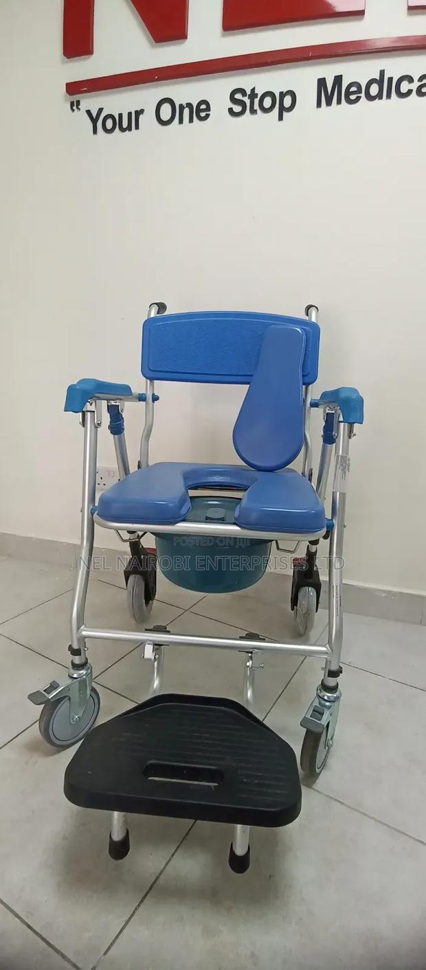 Commode Chair - thumbnail 2