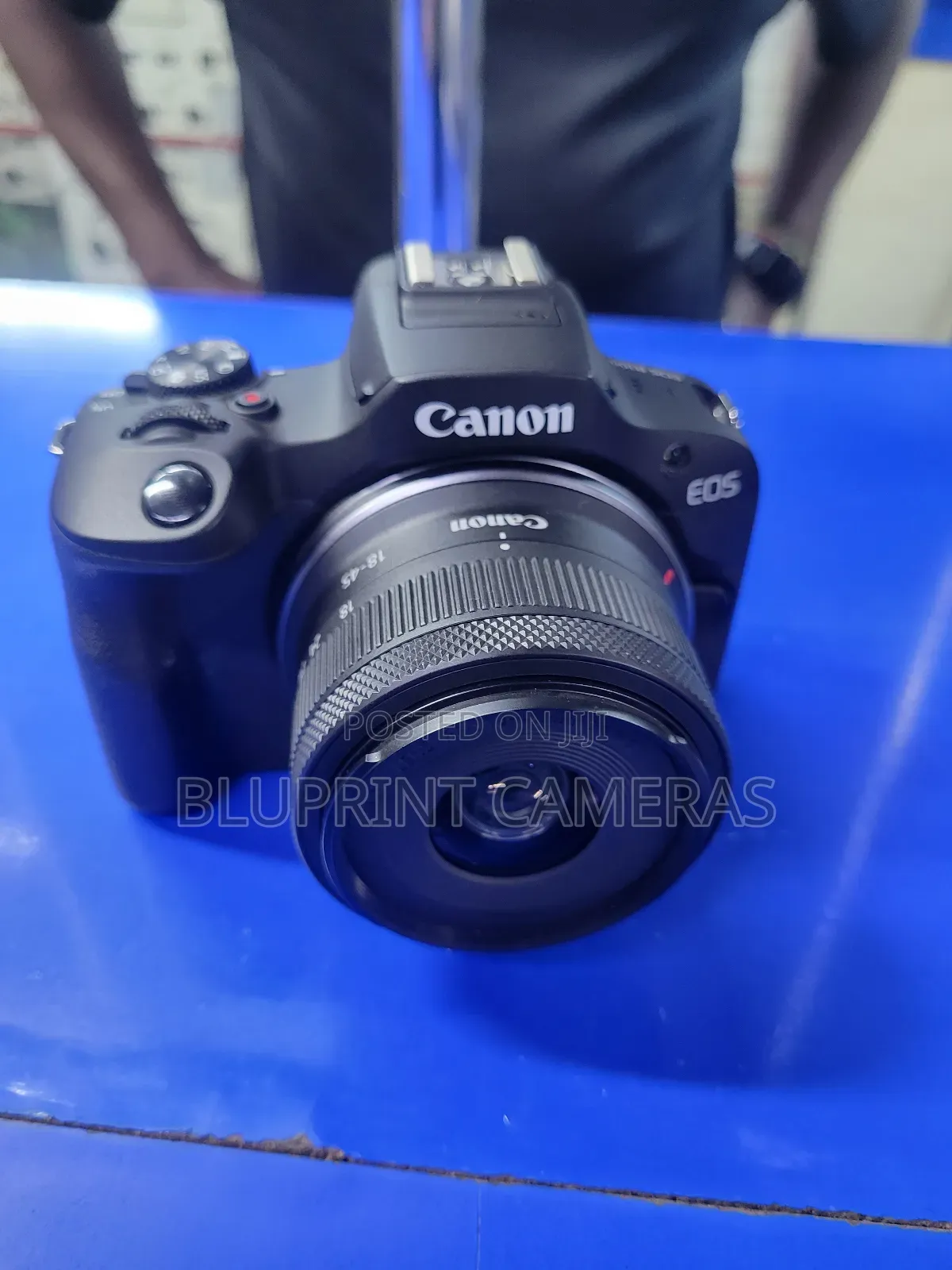 Canon R100 Mirrorless in Nairobi Central Photo & Video Cameras