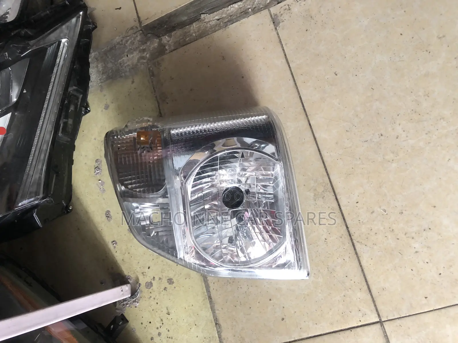Suzuki Carry/Mazda Scrum 2018 Headlight