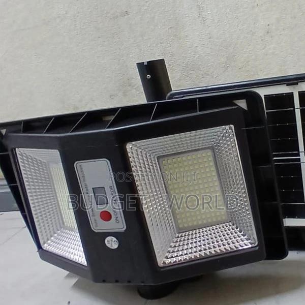 Black 300w ;;Double Sided Solar Street Light Outdoor