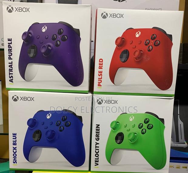 Xbox Wireless Controller - thumbnail 3