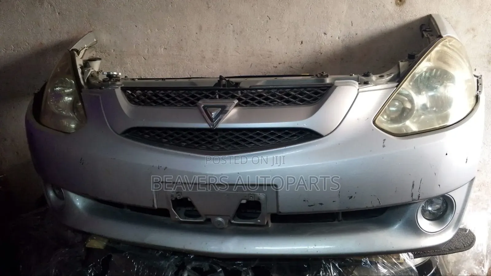 Toyota Caldina Nosecut
