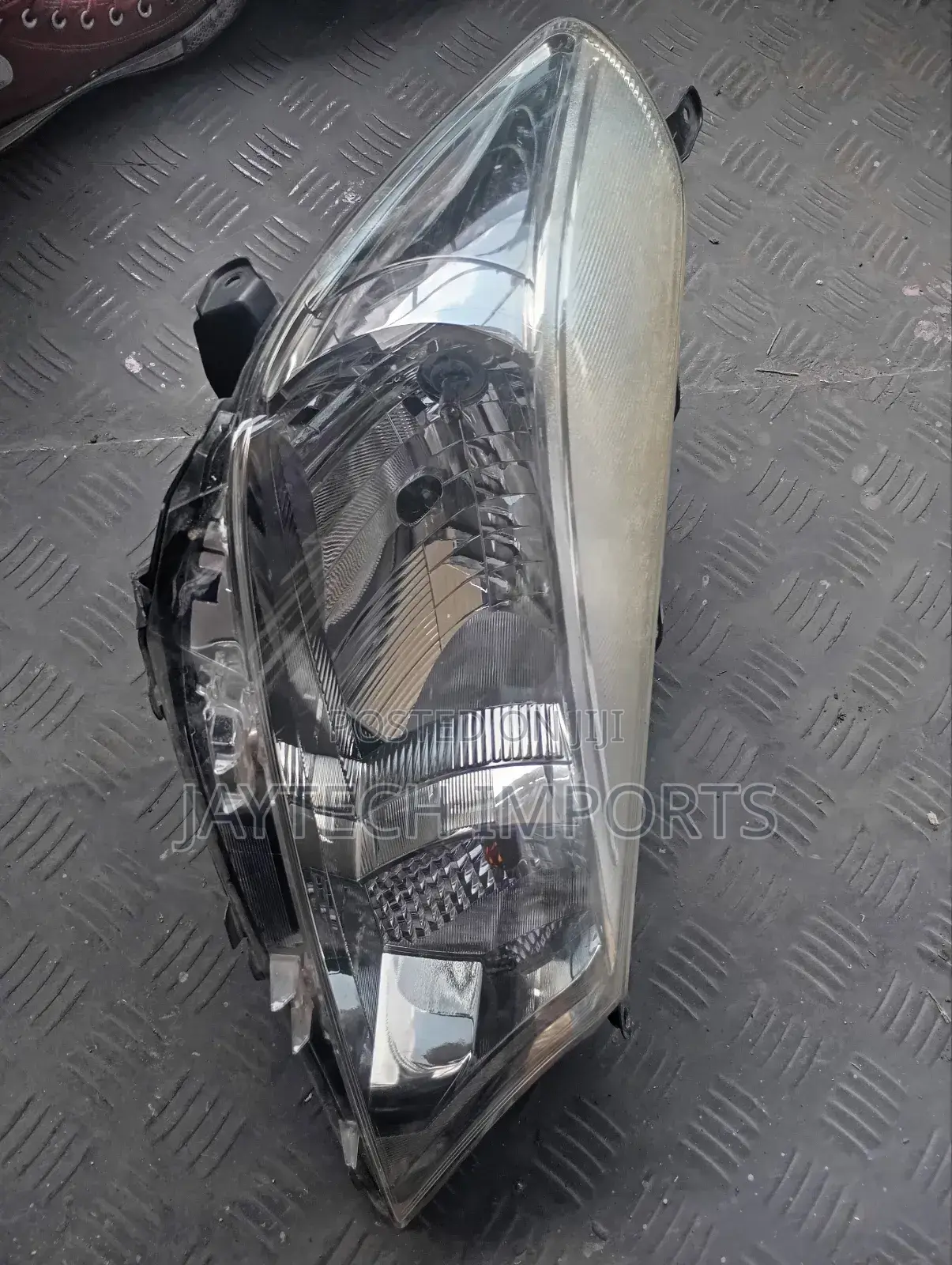 Vitz Juwella Headlight Non Xenon
