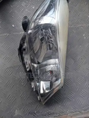Vitz Juwella Headlight Non Xenon
