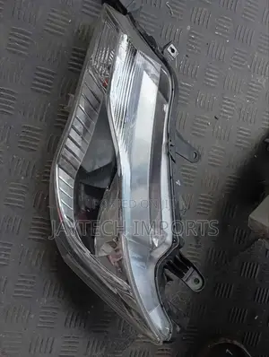 Fielder 161 Non Xenon Headlight