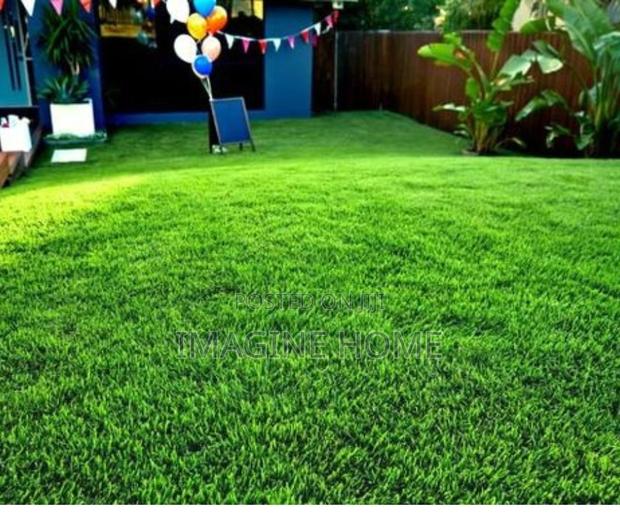 Light Beautiful Artificial Turf Green Grass Carpet - main view