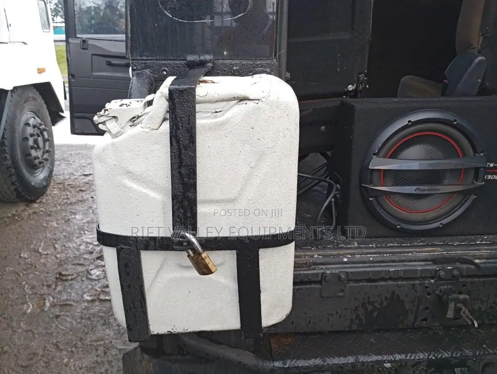 Land Rover Defender 1987 Black