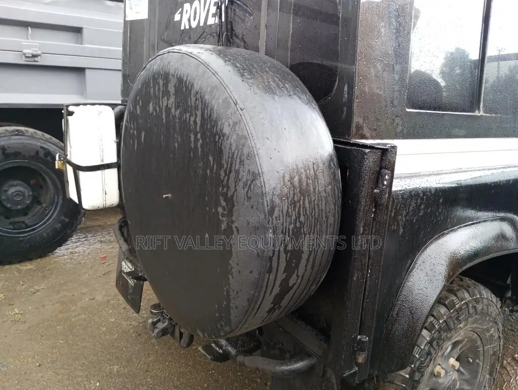 Land Rover Defender 1987 Black