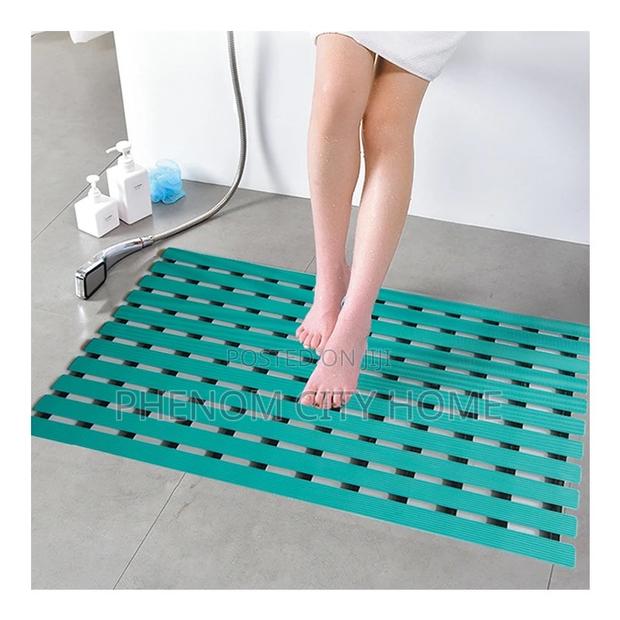 Anti Slip Bathroom Mats - thumbnail 2