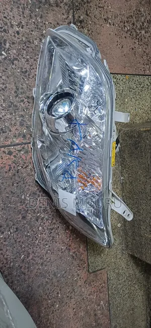 Fielder 2008 Xenon Headlight