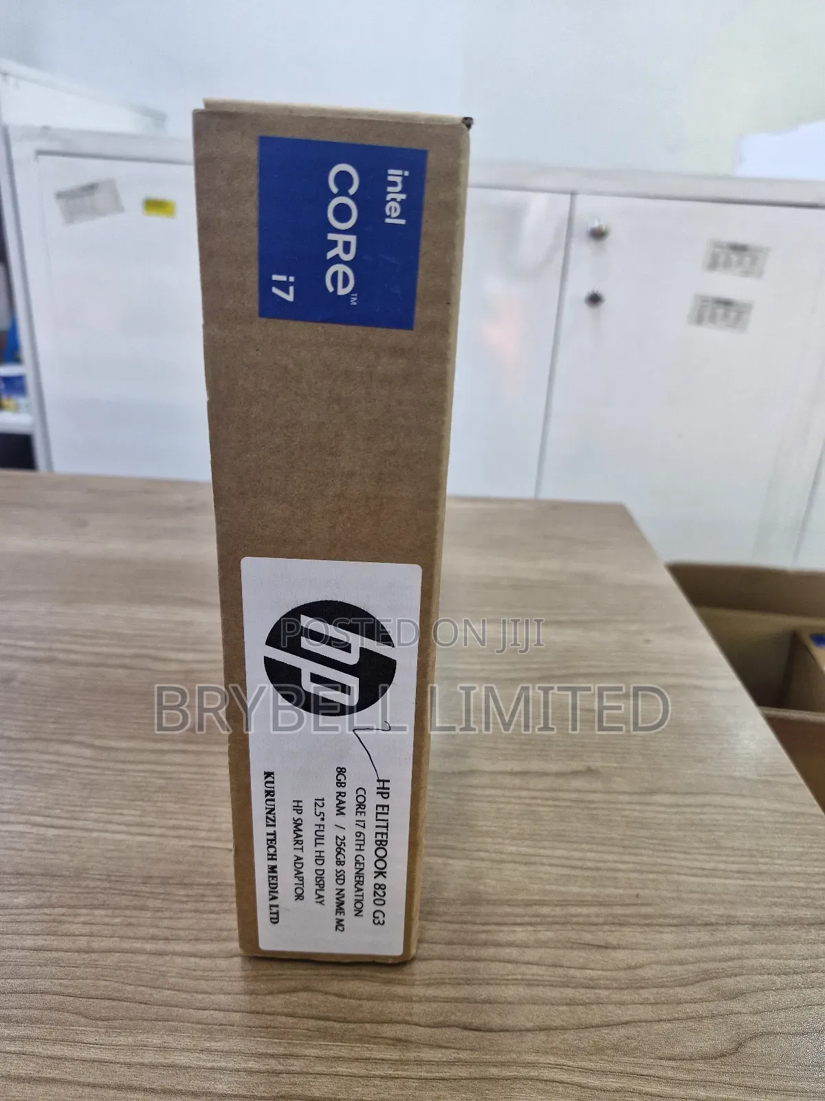 New Laptop HP EliteBook 820 G3 8GB Intel Core I7 SSD 256GB
