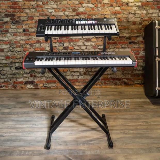 Keyboard /Piano Stand - main view