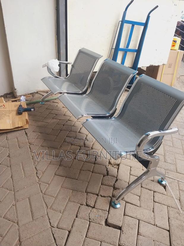 Unpadded Waiting Chair