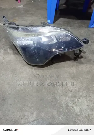 Toyota Spade 2017 Headlight Non Zenon