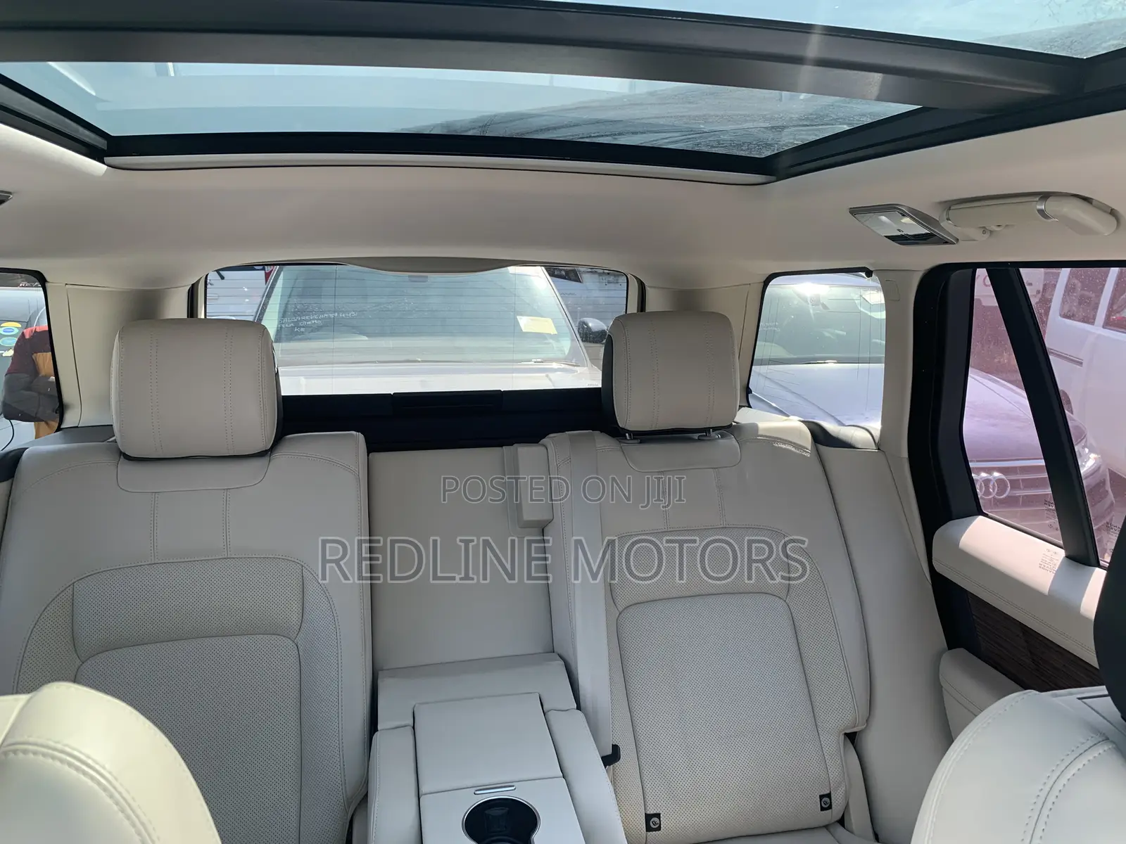 Land Rover Range Rover Vogue 2019 Gold