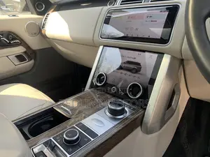 Land Rover Range Rover Vogue 2019 Gold