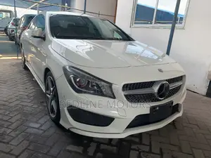 Mercedes-Benz CLA-Class CLA 250 4MATIC Sedan 2014 White