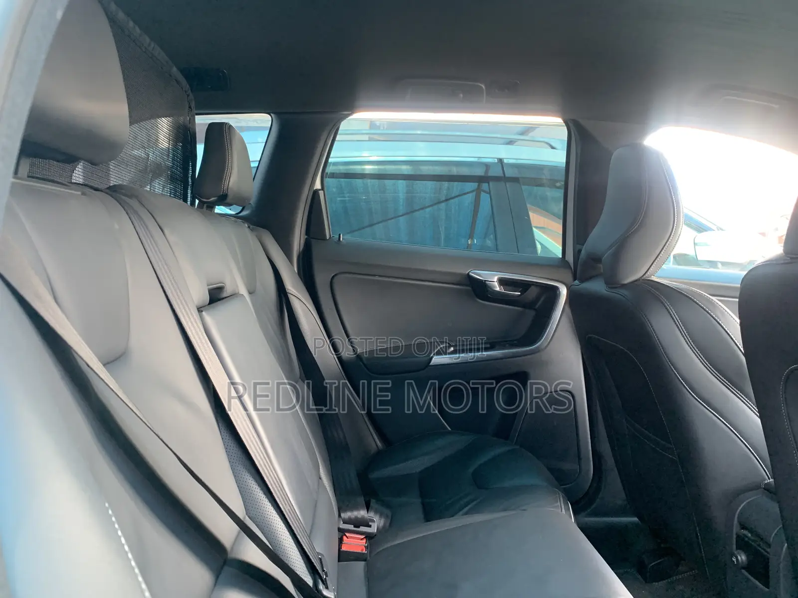 Volvo XC60 T6 R-Design AWD 2015 White