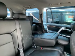 Toyota Land Cruiser 4.5 V8 TD 2016 Silver