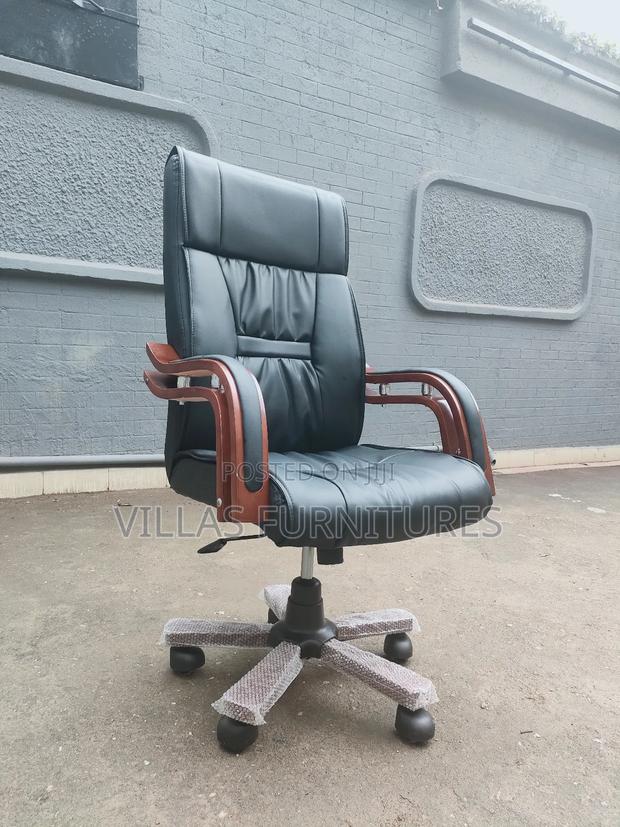 Executive Office Chair