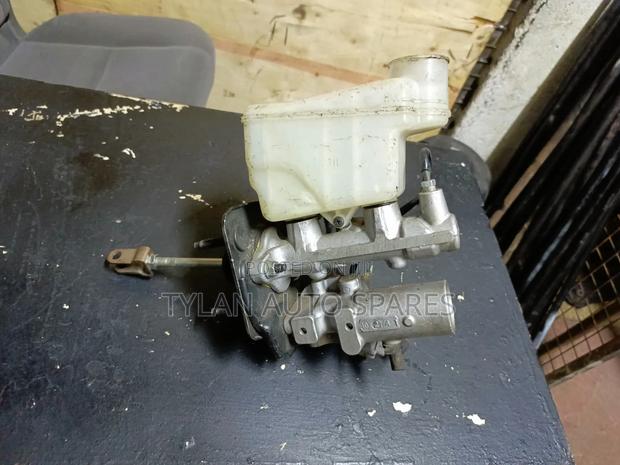 Brake Mastercylinder Toyota Crown Hybrid 2010