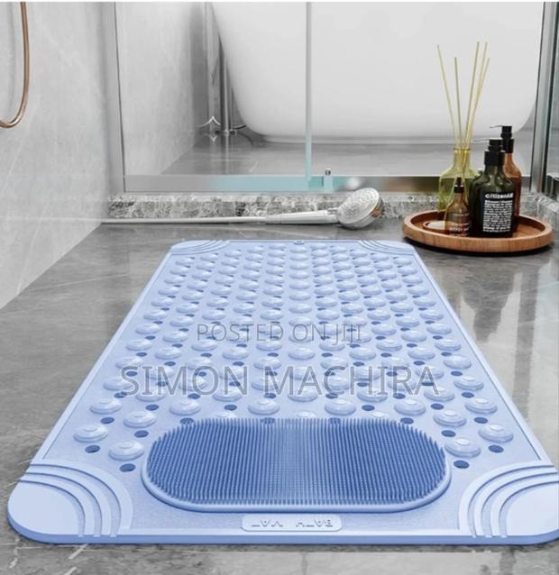 Bathroom Antislip Mat With Suction