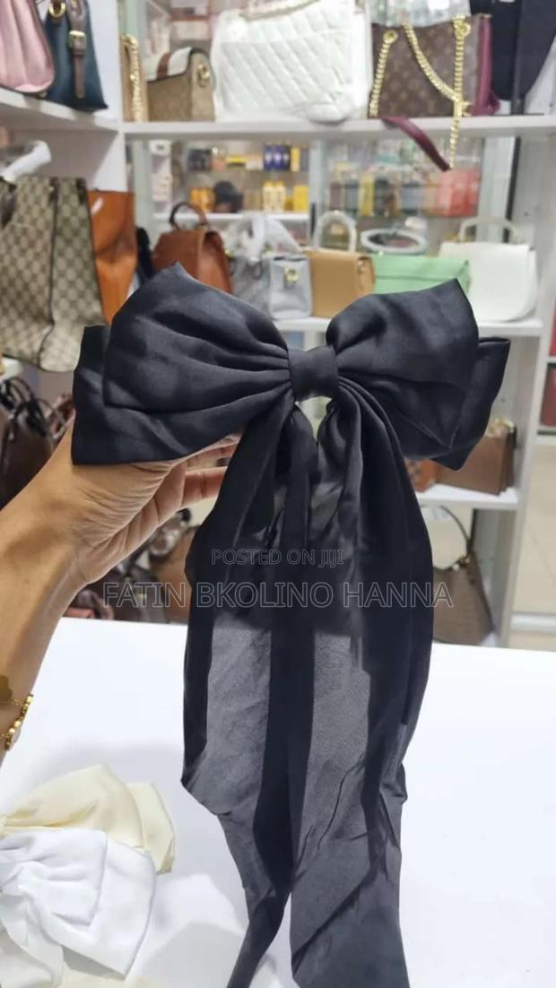 Black Head Bow - thumbnail 2