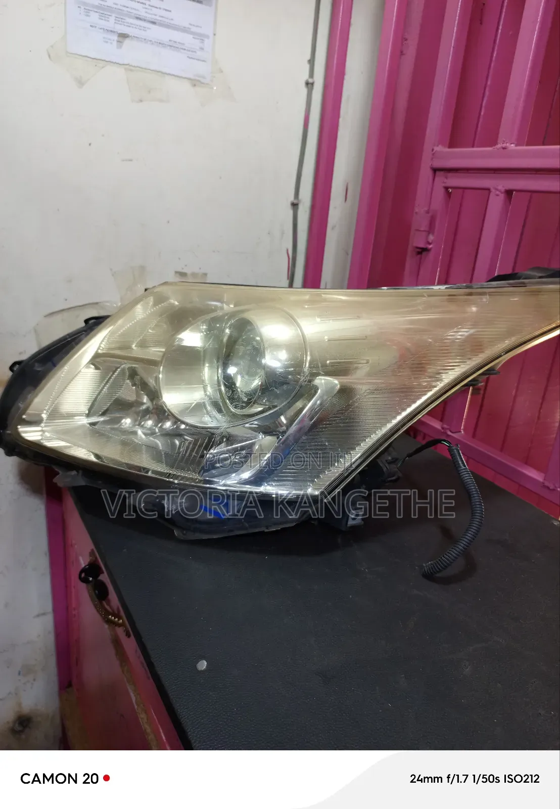Avensis 2012 Non Zenon Headlights