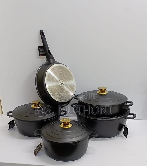 Black 11PCS Non-Stick Ucc Life Pot.
