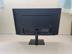 Samsung Smart Monitor M5 27"