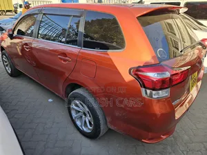 Toyota Corolla Fielder 2015 Orange