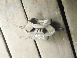 Nissan Note Gearbox Mount