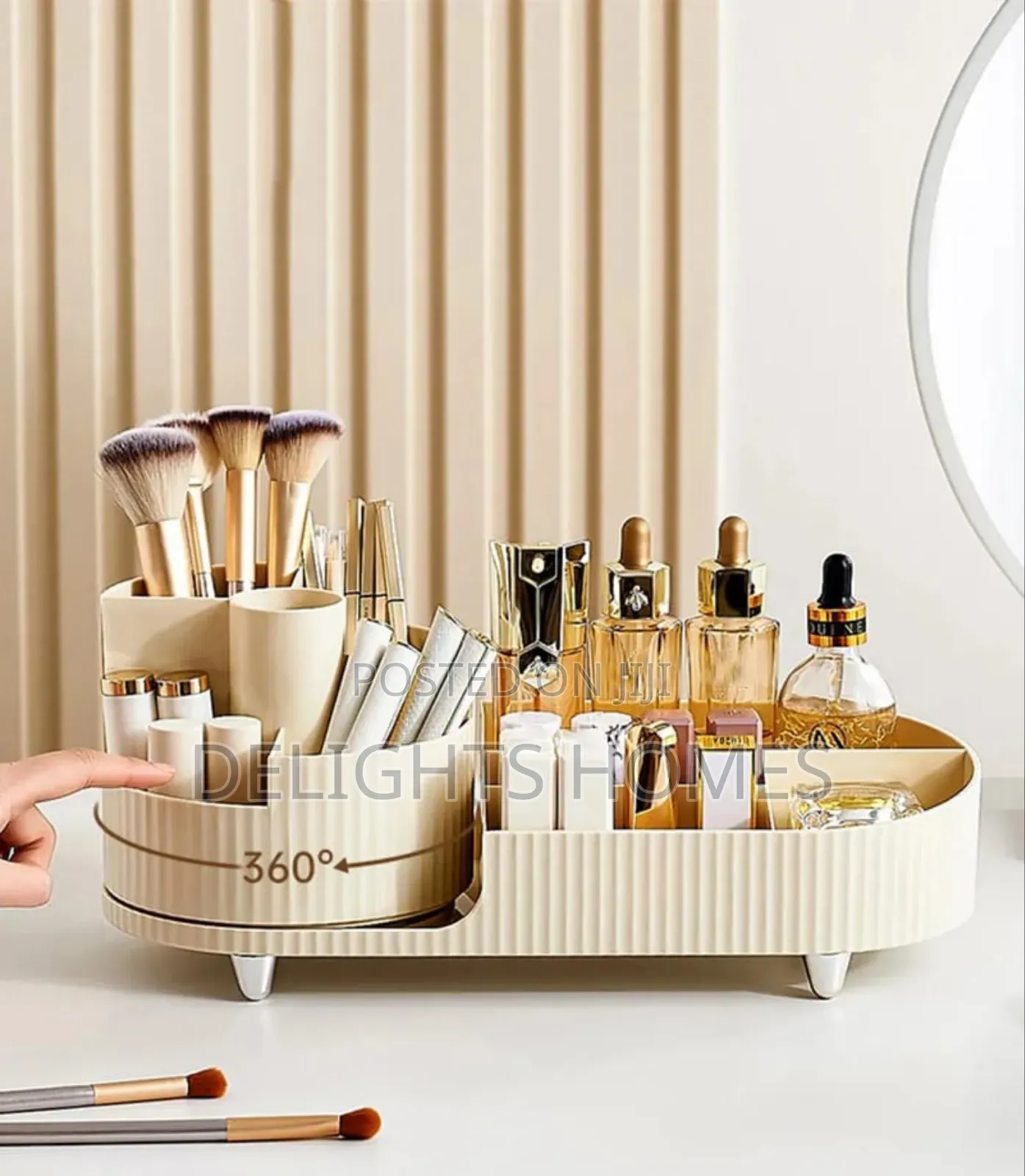 *Rotatable Cosmetic Storage Box _Arv