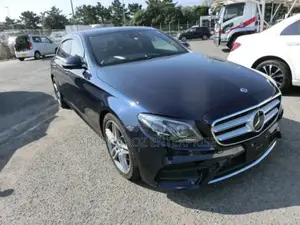 Mercedes-Benz E200 2019 Blue