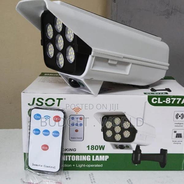 ~ CCTV Designed Light Dummy Camera Solar Motionsensor Light