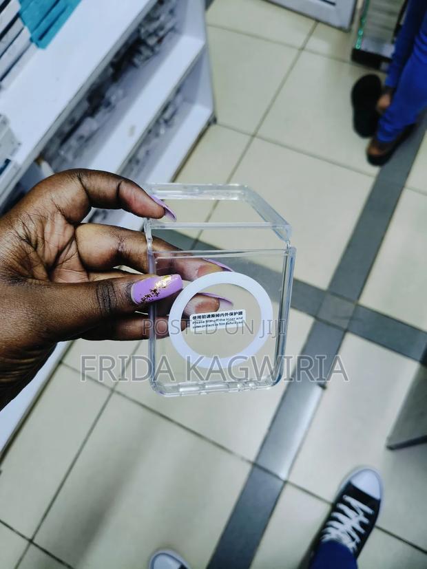 Clear Magsafe Back Case For Samsung Flip 6 - thumbnail 2