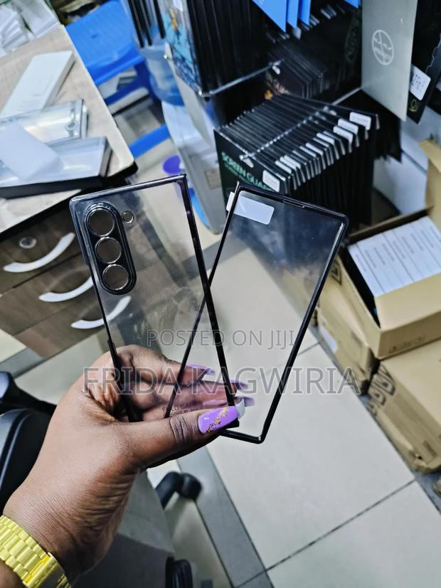 Samsung Galaxy Fold 5 Clear Back Cover With Front Protector - thumbnail 3