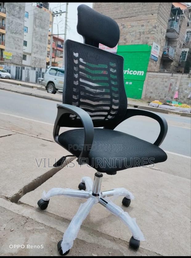 Swivel Headrest Office Chair