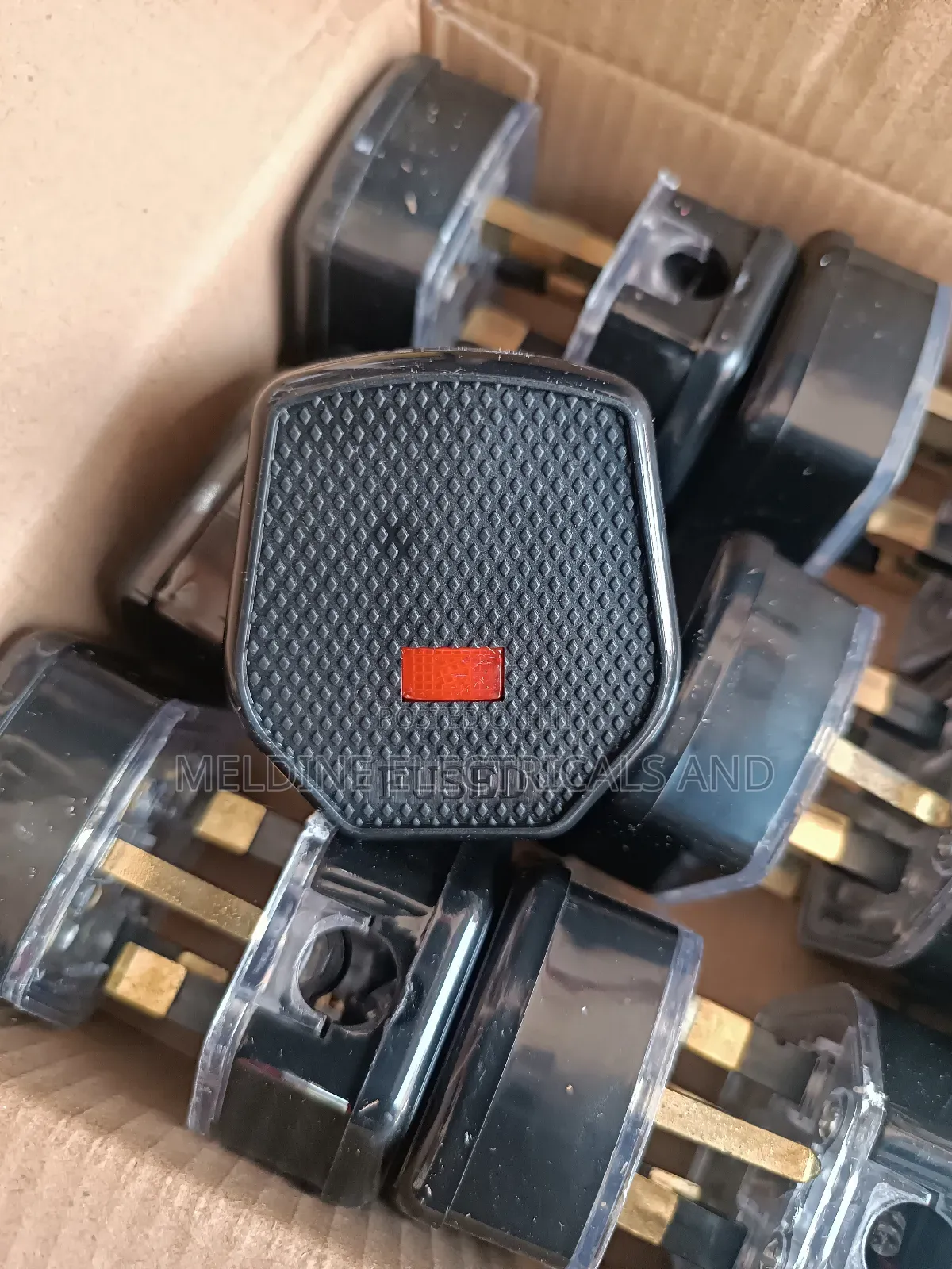 Top Plug 13A Fuses
