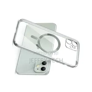 Magsafe Silicone With Camera Protection for iPhone 15 - Silv